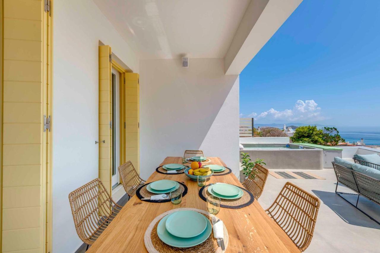 Villa Alba In Syros With Private Jacuzzi Azolimnos Extérieur photo